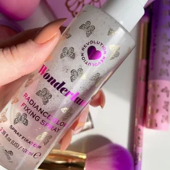 Revolution Beauty I Heart Revolution Wonderland Radiance Glow Fixing Spray 100ml^ Setting Spray