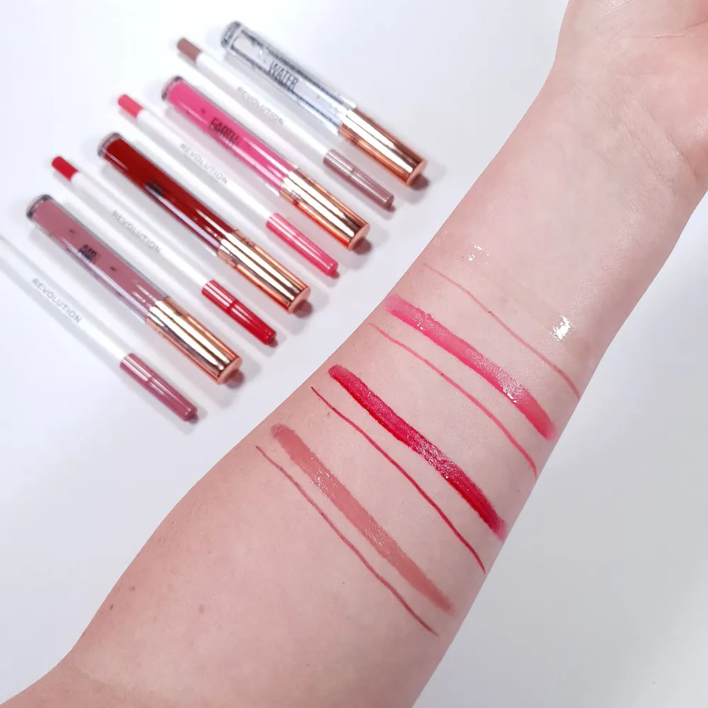 Revolution Beauty Makeup Revolution Fantasy Earth Lip Kit^ Lip Liner|Lip Gloss