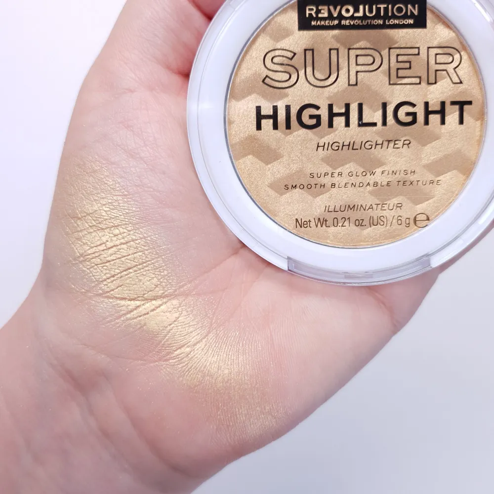 Revolution Beauty Relove by Revolution Super Highlighter Gold^ Highlighter